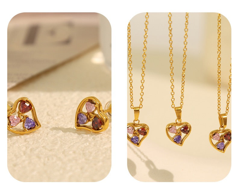 (O3)ORECCHINI CON CUORI STRASS