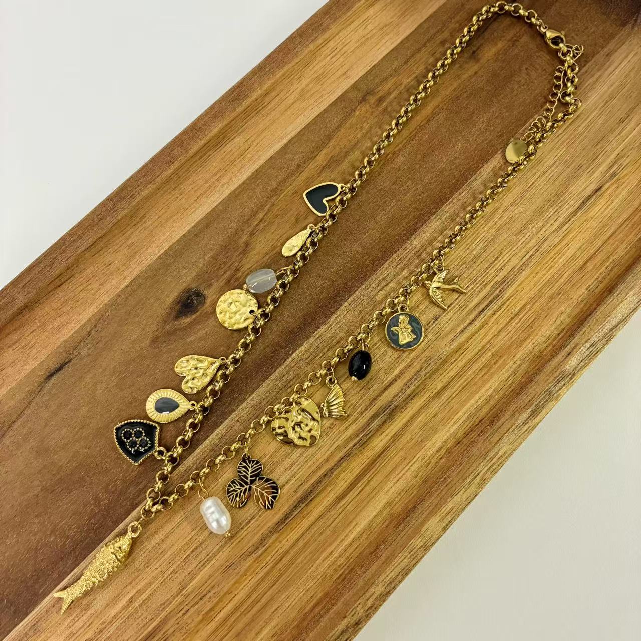 (C148)Collana ciondoli pesce in acciaio inox