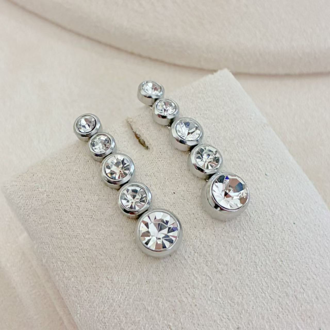 Orecchini con Cristalli a Cascata