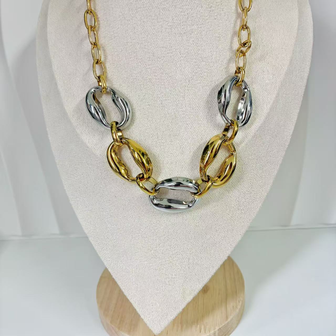 (C192)Collana ciambella bicolore in acciaio inox