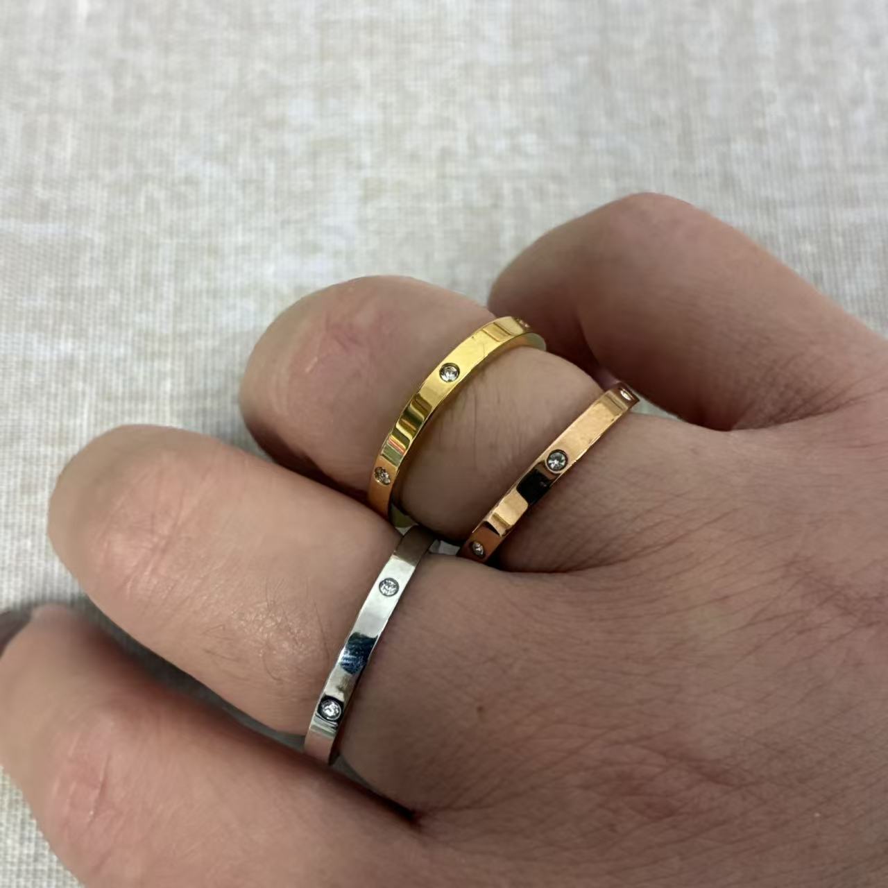 Anello “Linea di Eleganza”