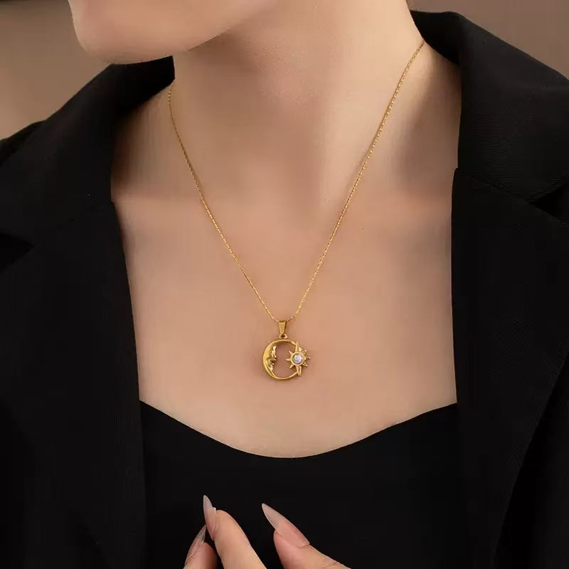 Collana Luna & Sole – Eleganza Mistica e Romantica