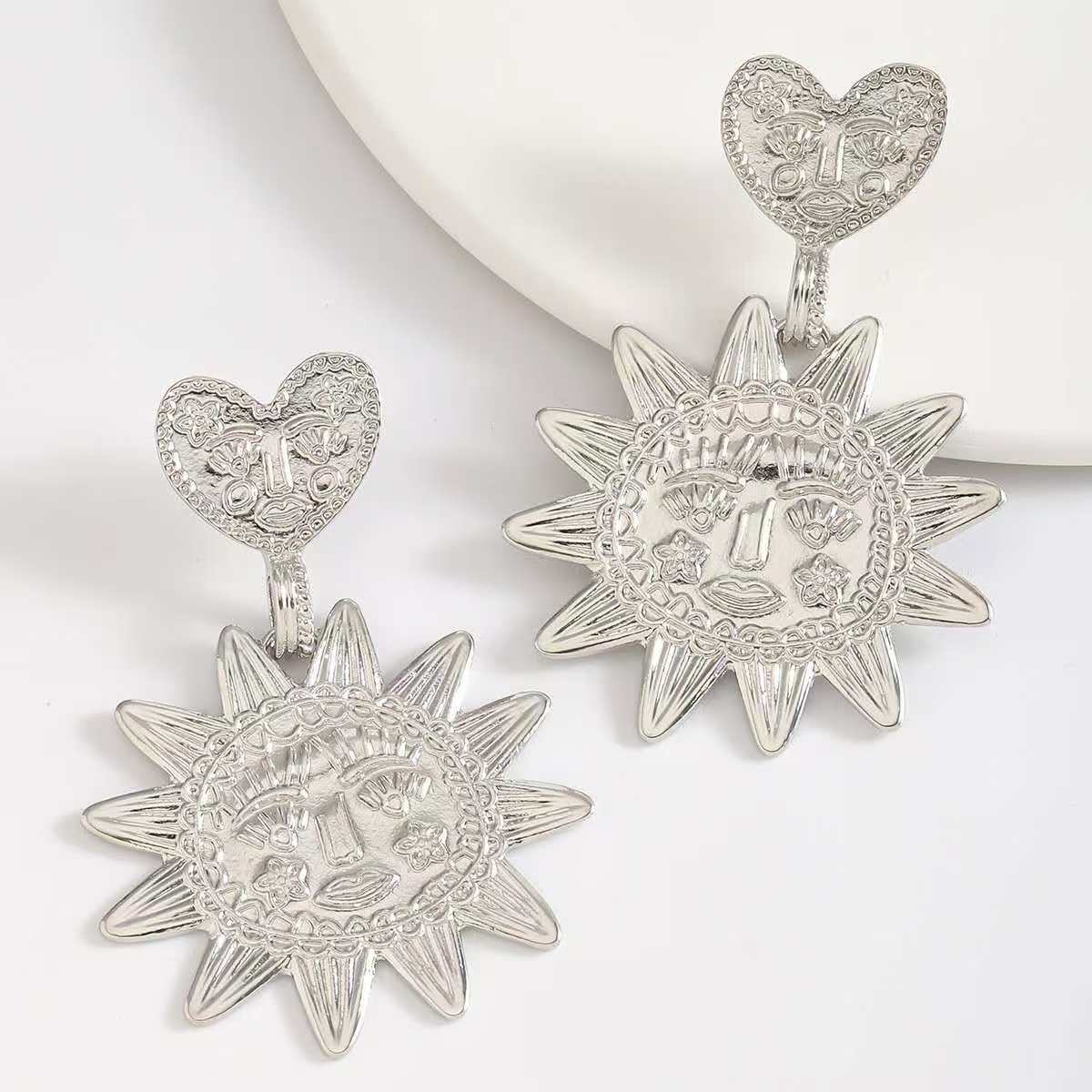 (O215)Orecchini Donna Sole in Argento con Cuore Intagliato