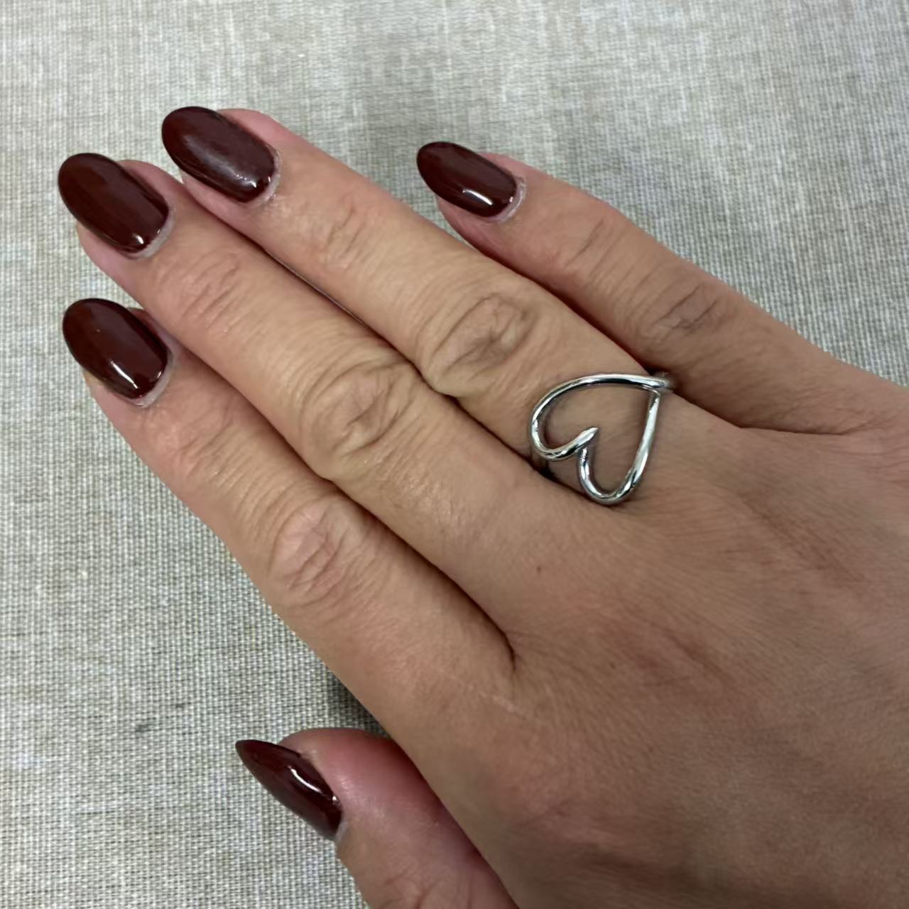 Anello Cuore Minimal – Romantico e Regolabile