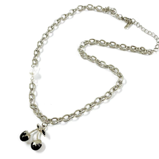 Collana “Ciliegie di Mezzanotte”