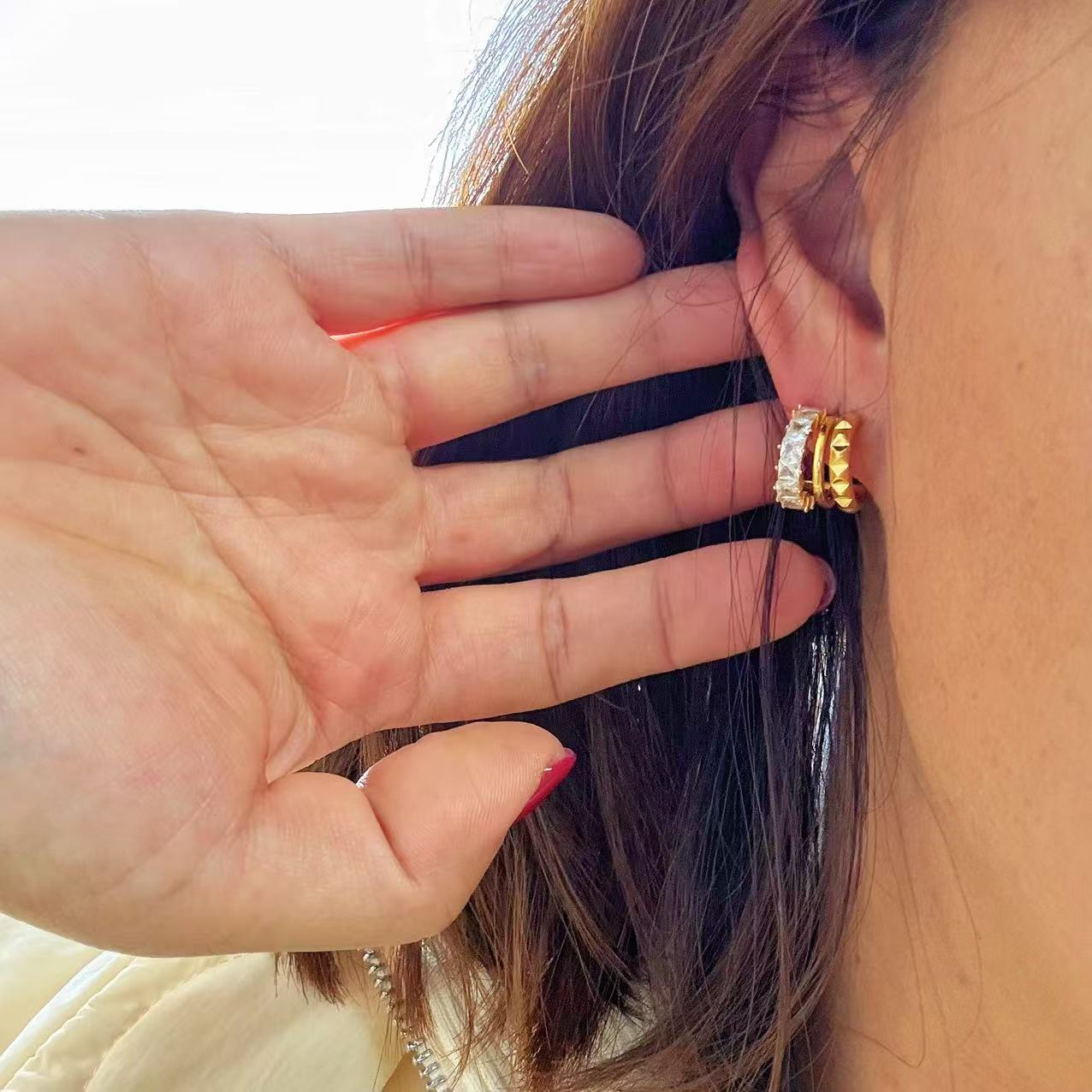 Orecchini “Doppia Forma” – Luce e rilievo