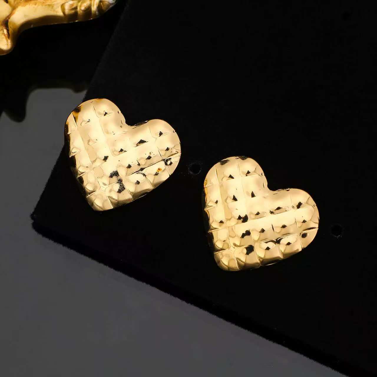 (O207)Orecchini Donna Cuore Trapuntato