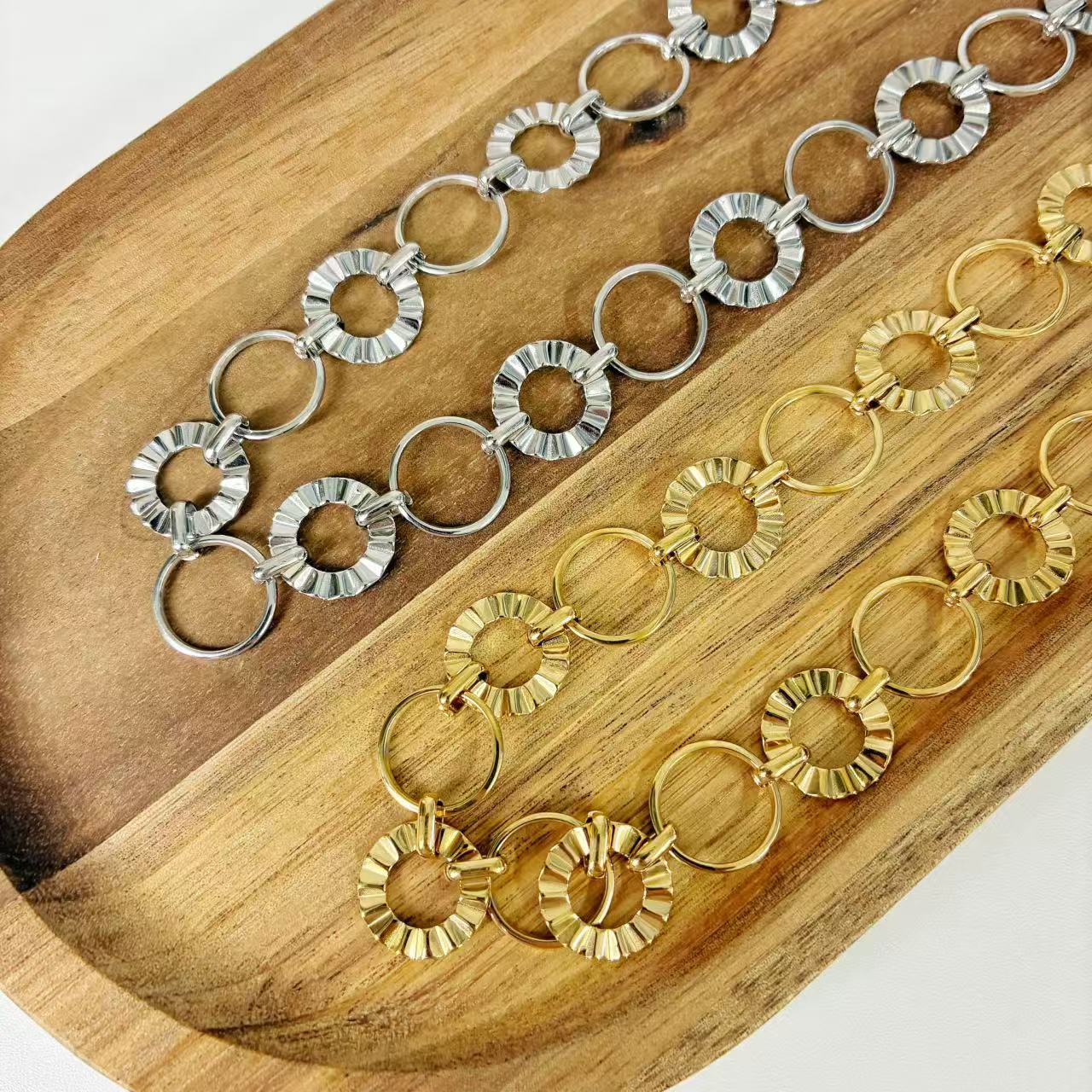 (C179)Collana girocollo in acciaio inox