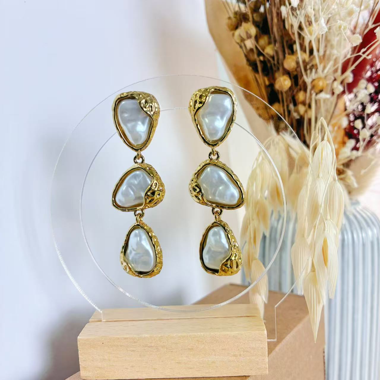 Orecchini “Perla Scultorea” – Arte e Luminosità