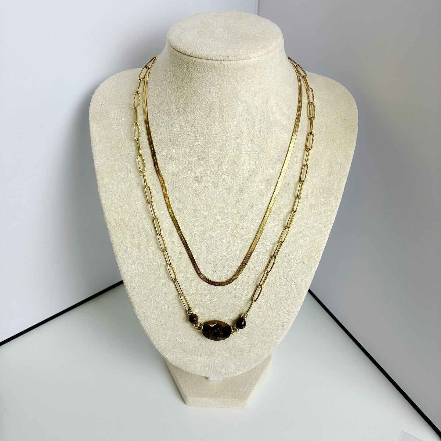 (C375)Collana a Doppio Filo con Pendente in Pietra Marrone