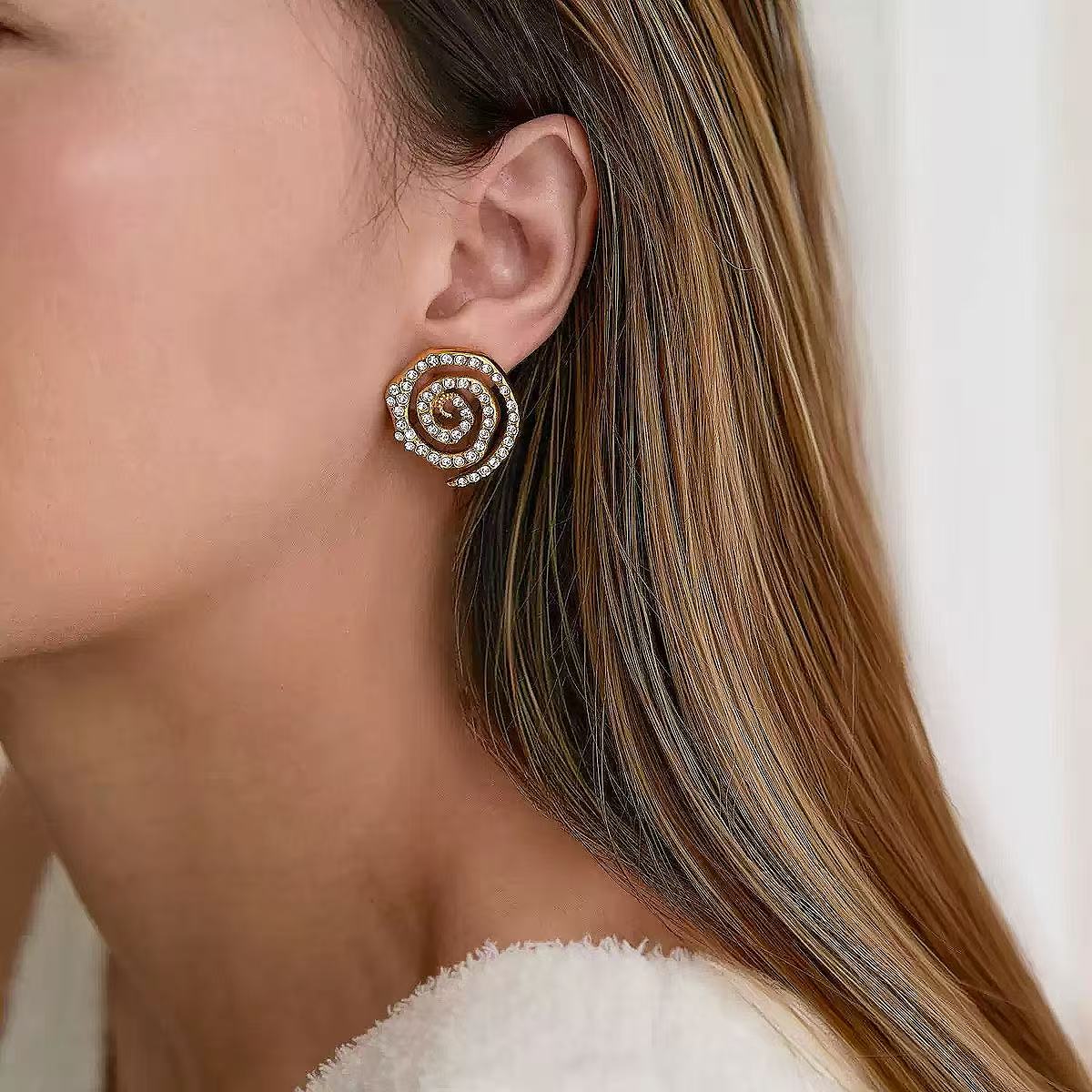 Orecchini “Crystal Spiral” – Spirali Brillanti