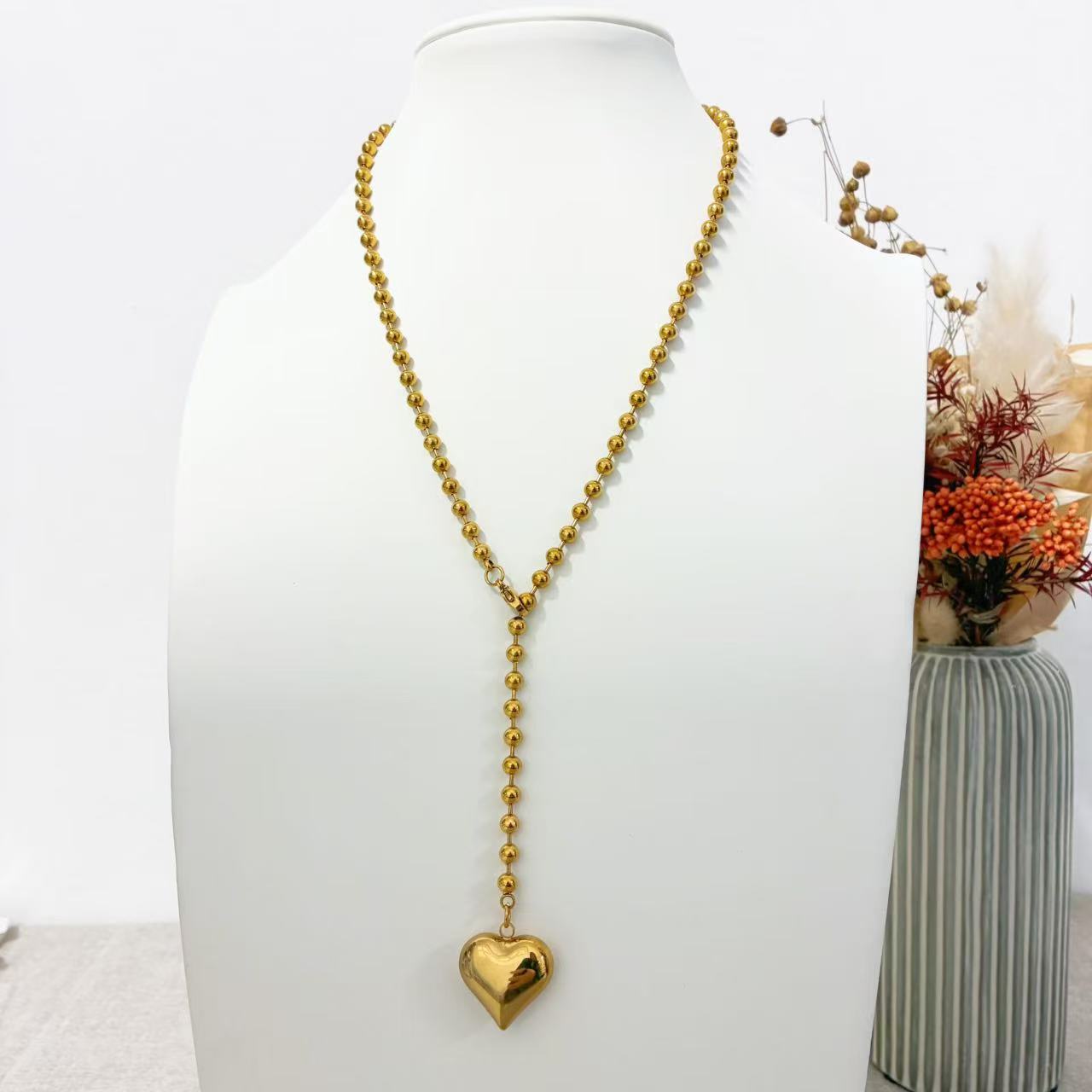 Collana con Cuore Pendente – Stile Minimal Chic