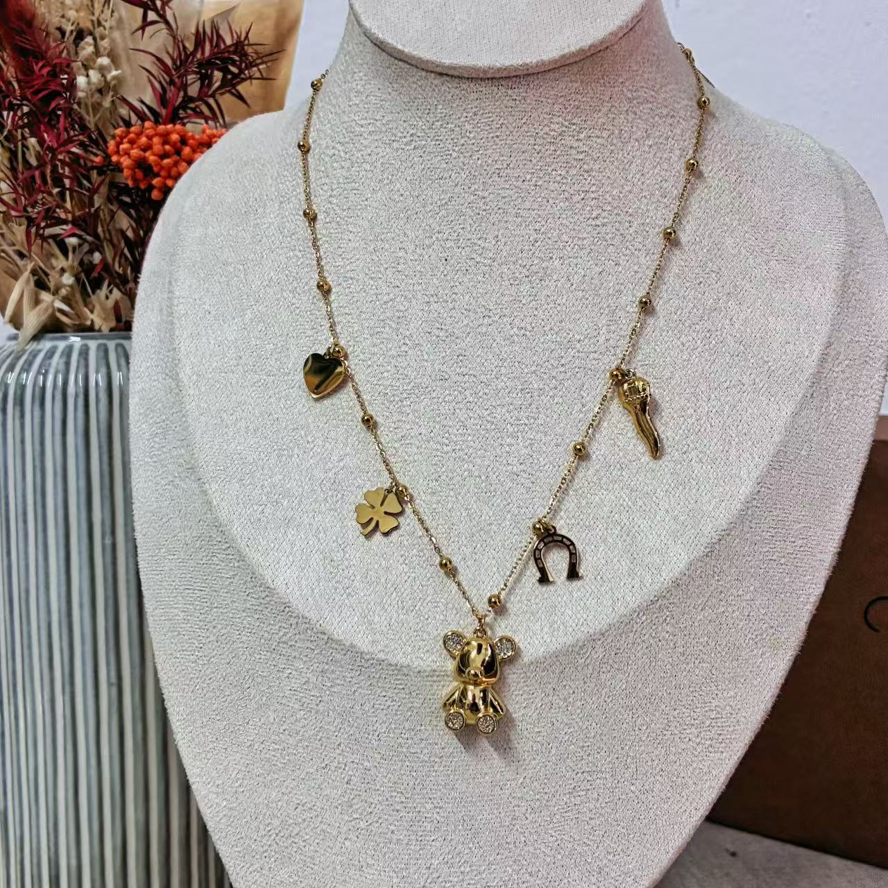 Collana con Charms Portafortuna e Teddy Bear