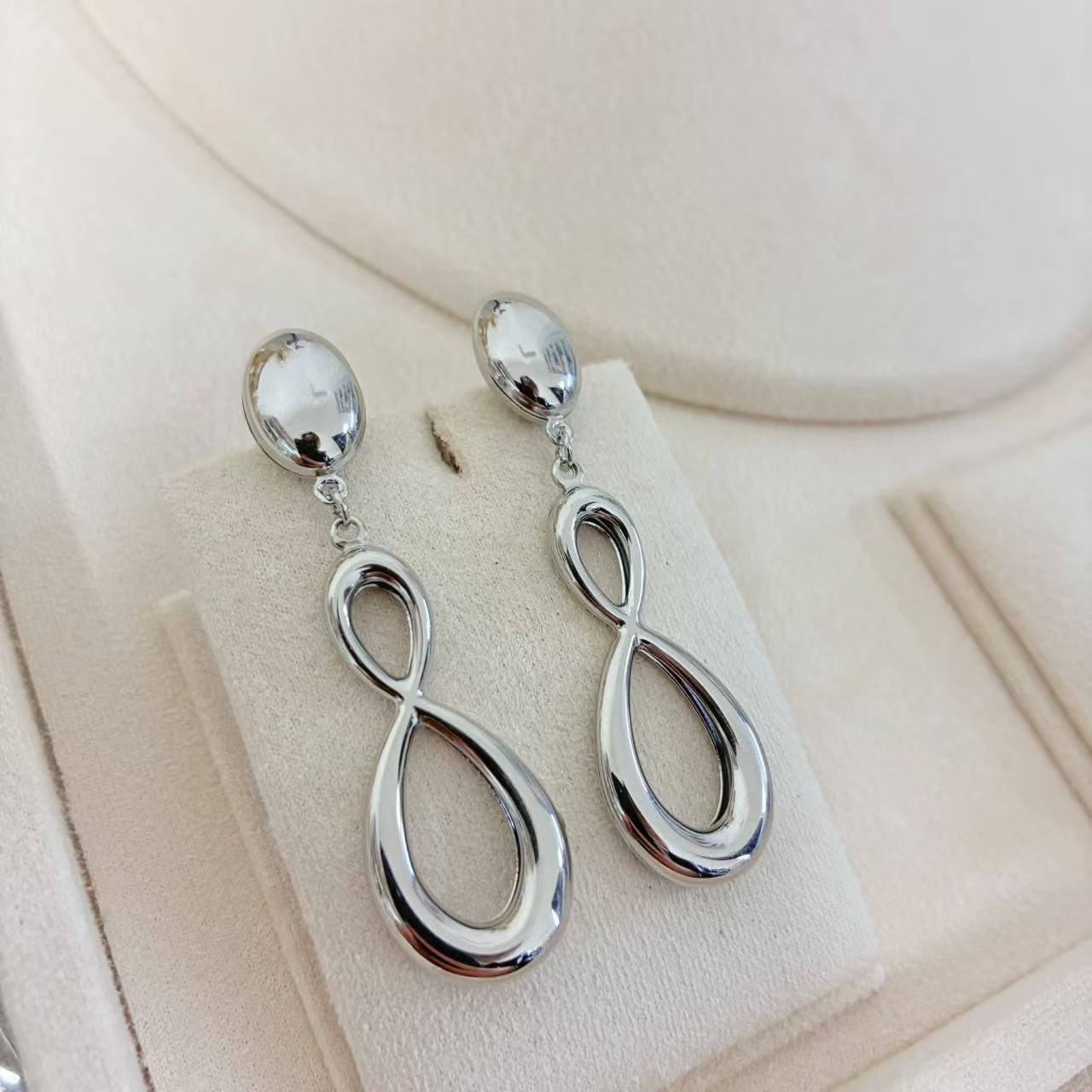 Orecchini Infinity Drop