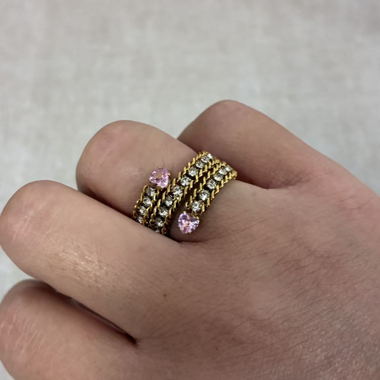 Anello “Eleganza Intrecciata”