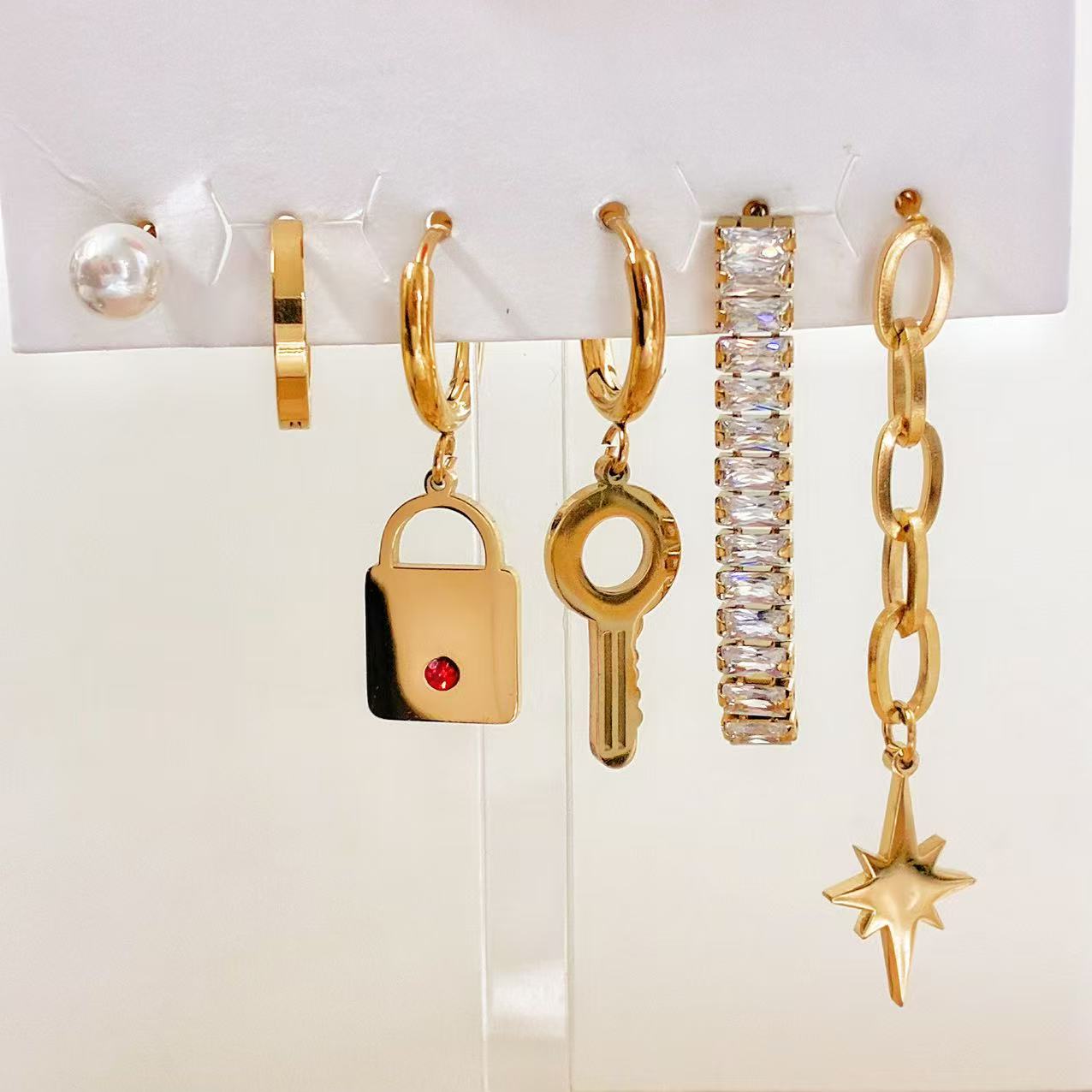 Set 6 Orecchini Mix & Match – Perla, Lock & Key, Brillante e Stella