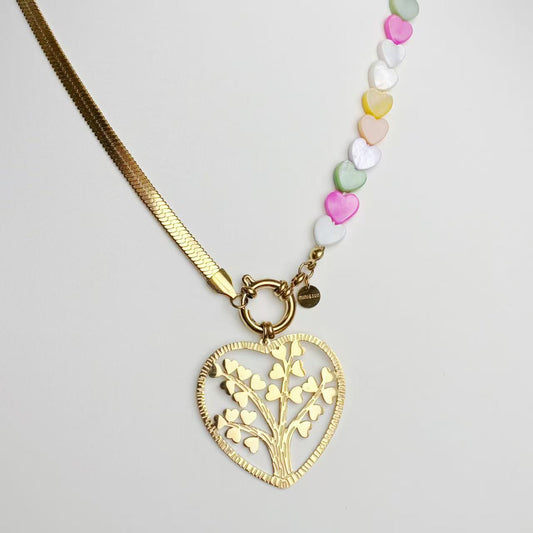 Collana “Cuore Arcobaleno” – Eleganza Creativa con Charme Romantico