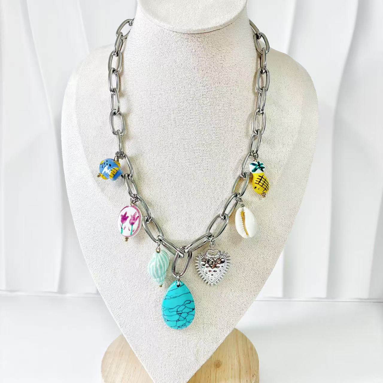 (C260)Collana con tanti pendenti in acciaio inox