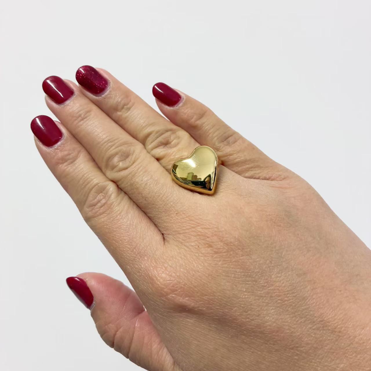 Anello Cuore Morbido – Linea Moderna e Scultorea