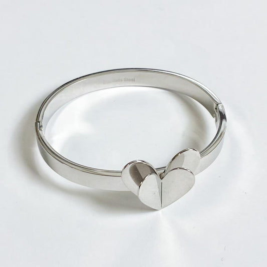 Bracciale Rigido “Cuore Essenziale” – Minimal Chic