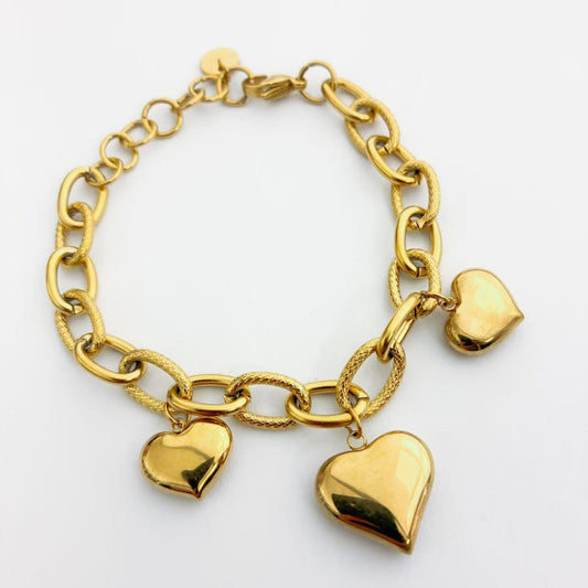 Bracciale Maglie Mix con Tris di Cuori Pendenti – Look Bold e Femminile