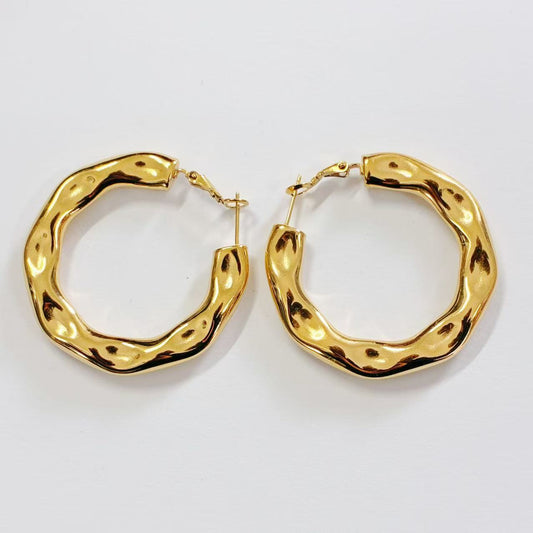 Orecchini a Cerchio “Forma Libera”