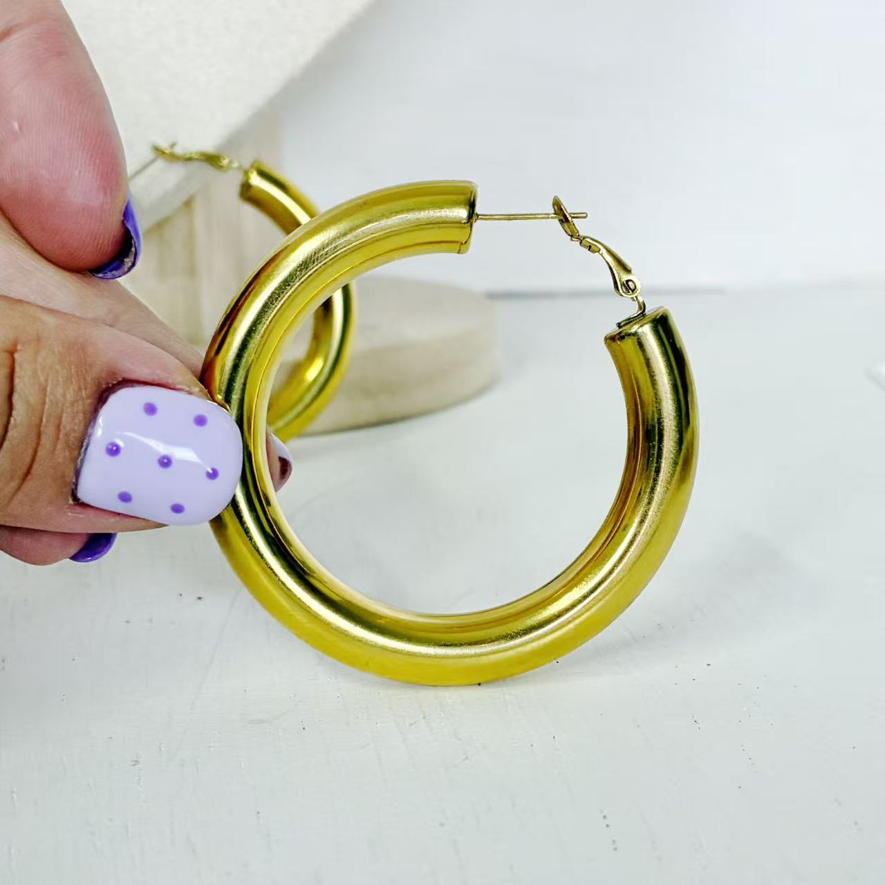 Orecchini a cerchio 5.5cm larghezza in acciaio inox