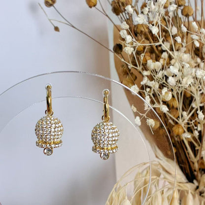 Orecchini “Sfera di Brillio” – Raffinatezza in Movimento