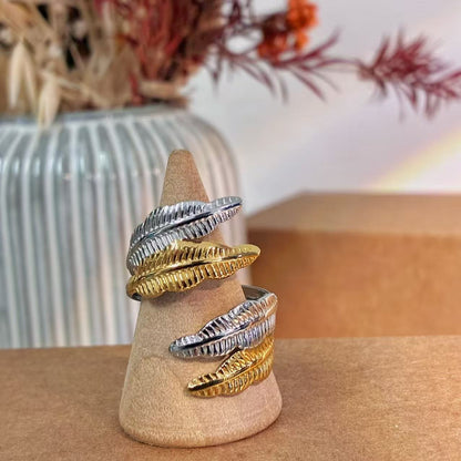 Anello Foglia Elegante