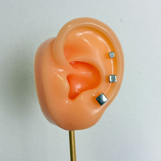 Set 3 orecchini cubetti  – Mini Stud Quadrati in Acciaio