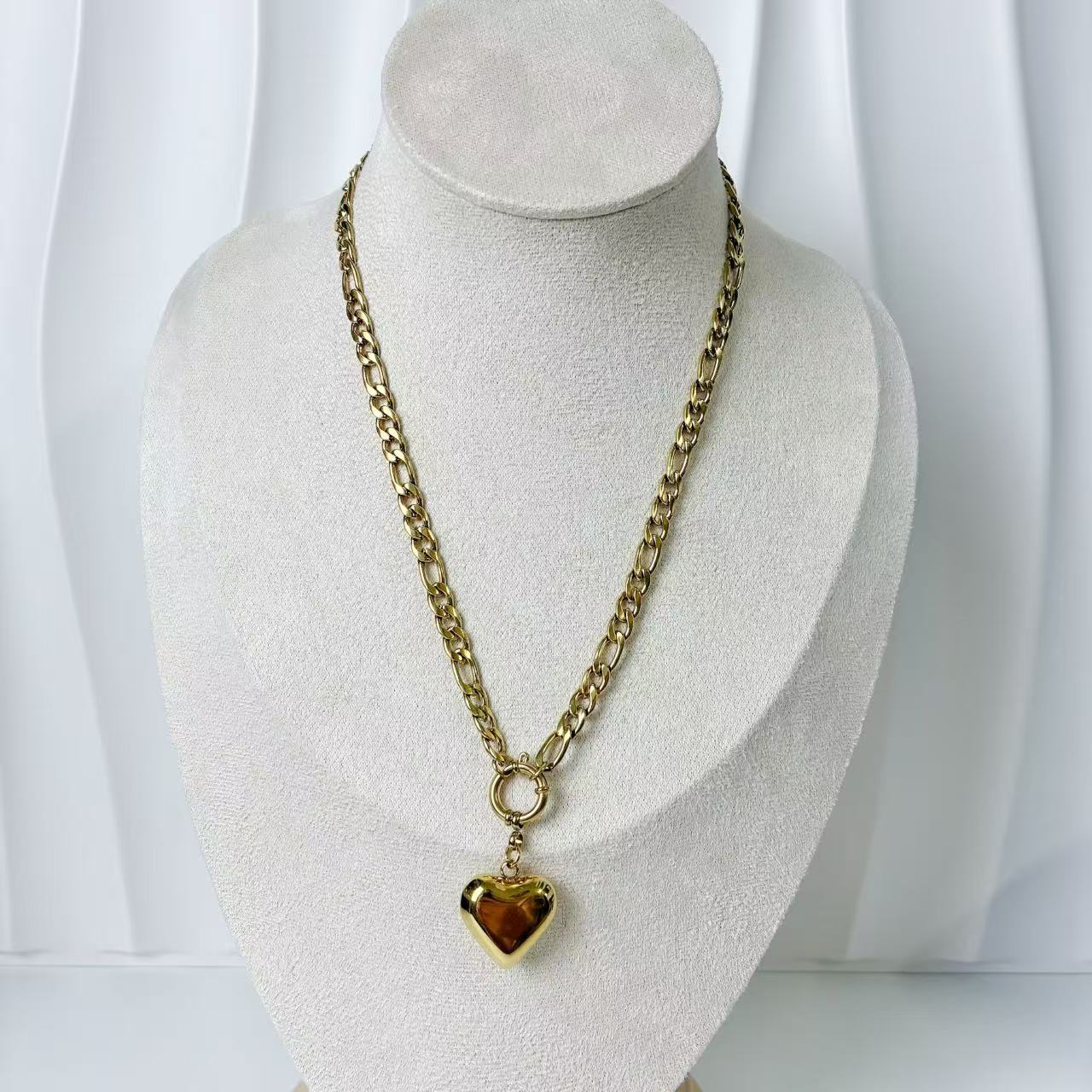 (C218)Collana catena ciondolo cuore bombato in acciaio inox