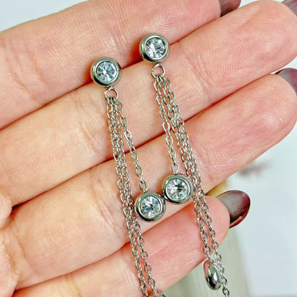 Orecchini “Riflessi Sottili” – Eleganza in Movimento