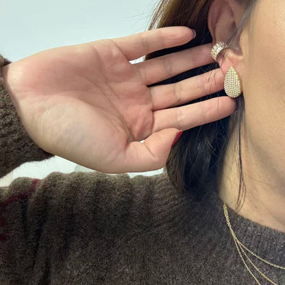 Orecchini a Goccia con Pavé Brillante – Eleganza Scintillante