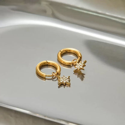 Orecchini con Ciondolo a Stella — Un Tocco Luminoso e Raffinato