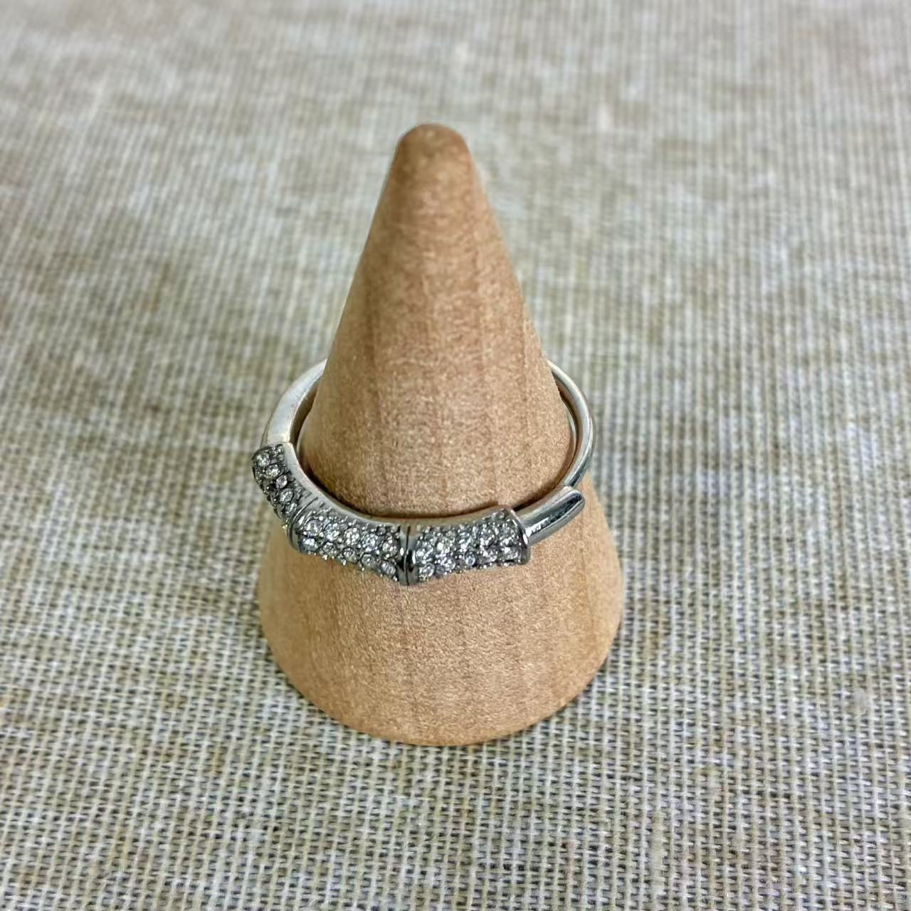 Anello “Armonia” – L’equilibrio nel dettaglio