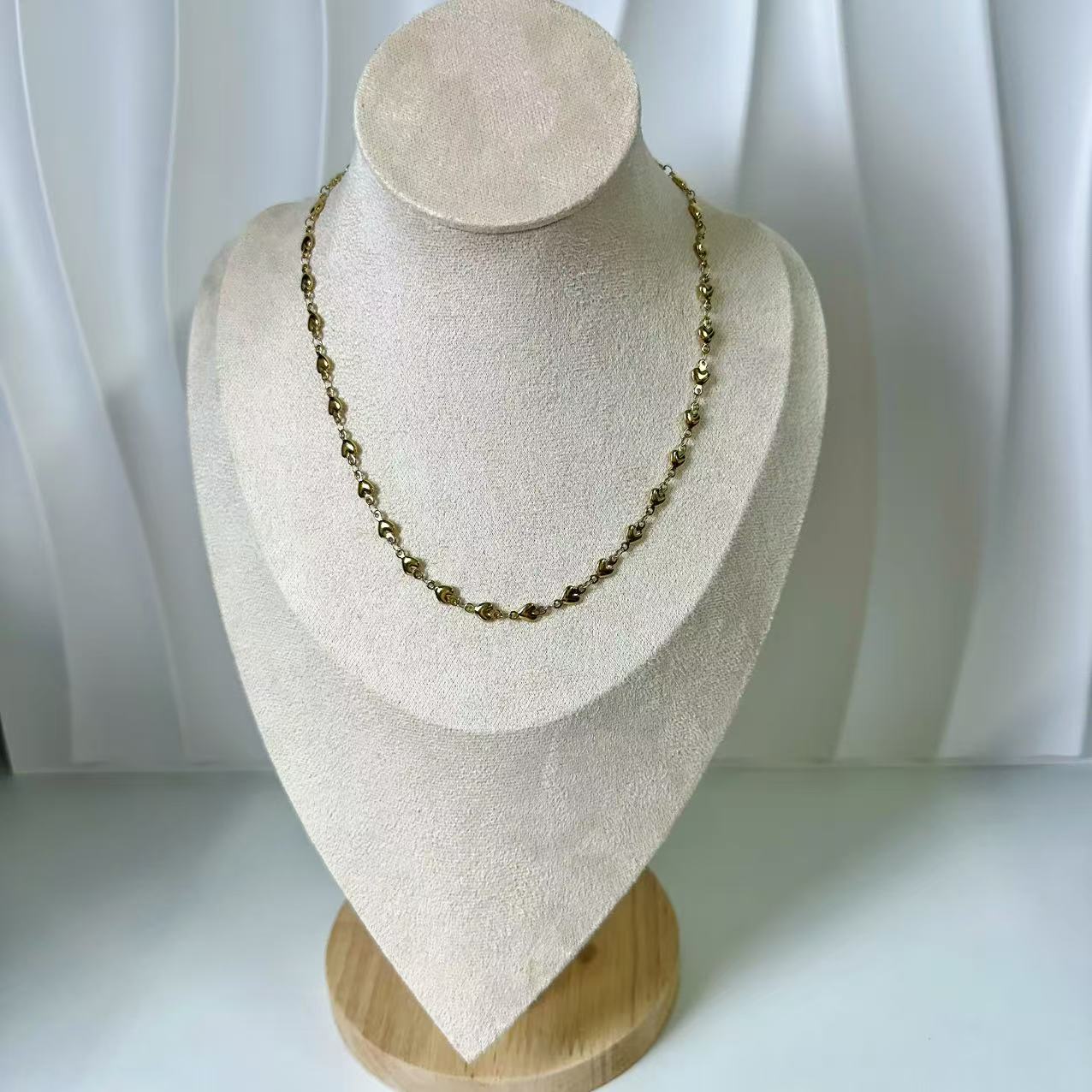 (C118)Collana cuoricini girocollo in acciaio inox