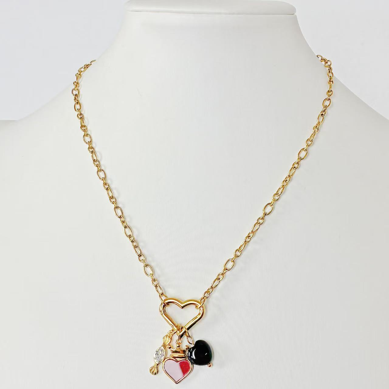 Collana “Queen of Hearts Duo” – Cuore Rosso, Cuore Nero &amp; Candy Charm