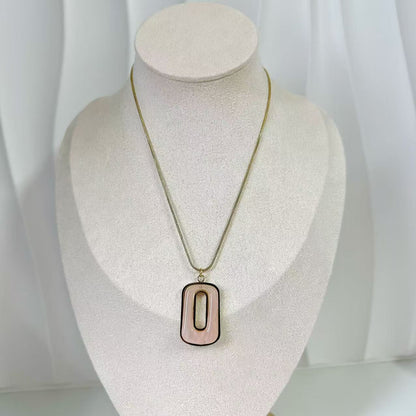 (C126)Collana resina ovale in acciaio inox