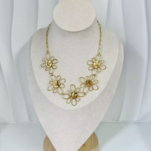 (C200)Collana fiori tutto in acciaio inox