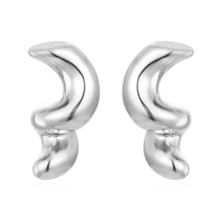 Orecchini a Spirale Moderna — Linee Morbide e Stile Artistico