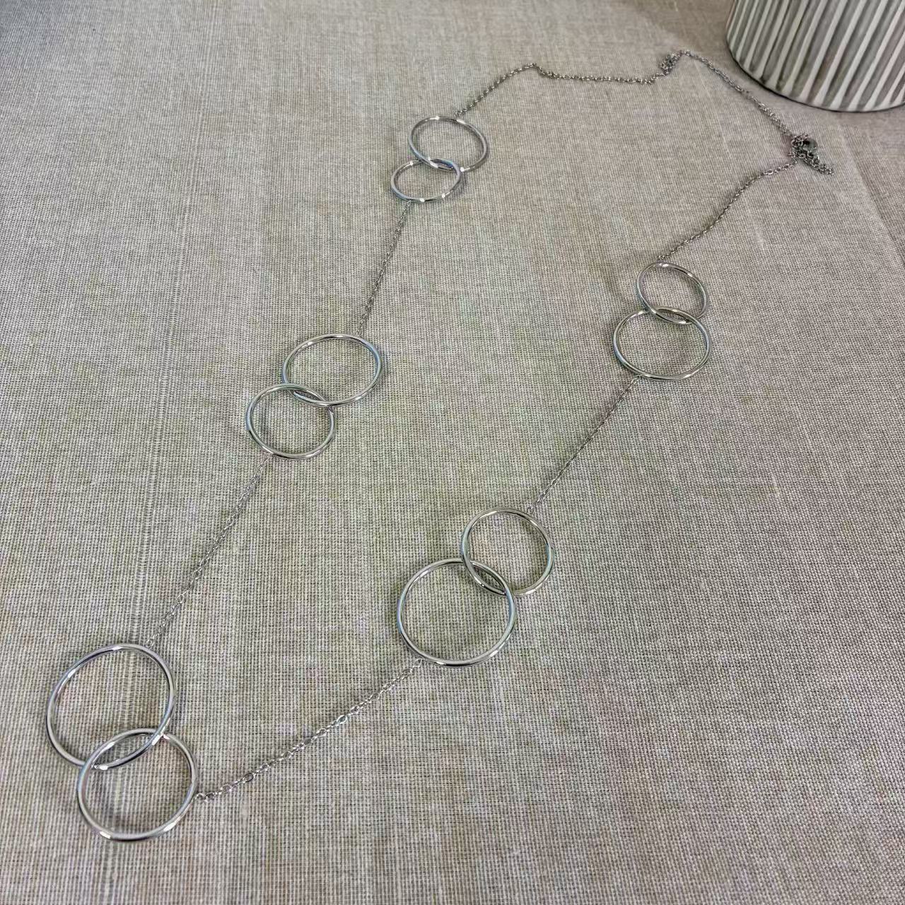 Collana “Cerchi” 90CM – L’equilibrio nel movimento