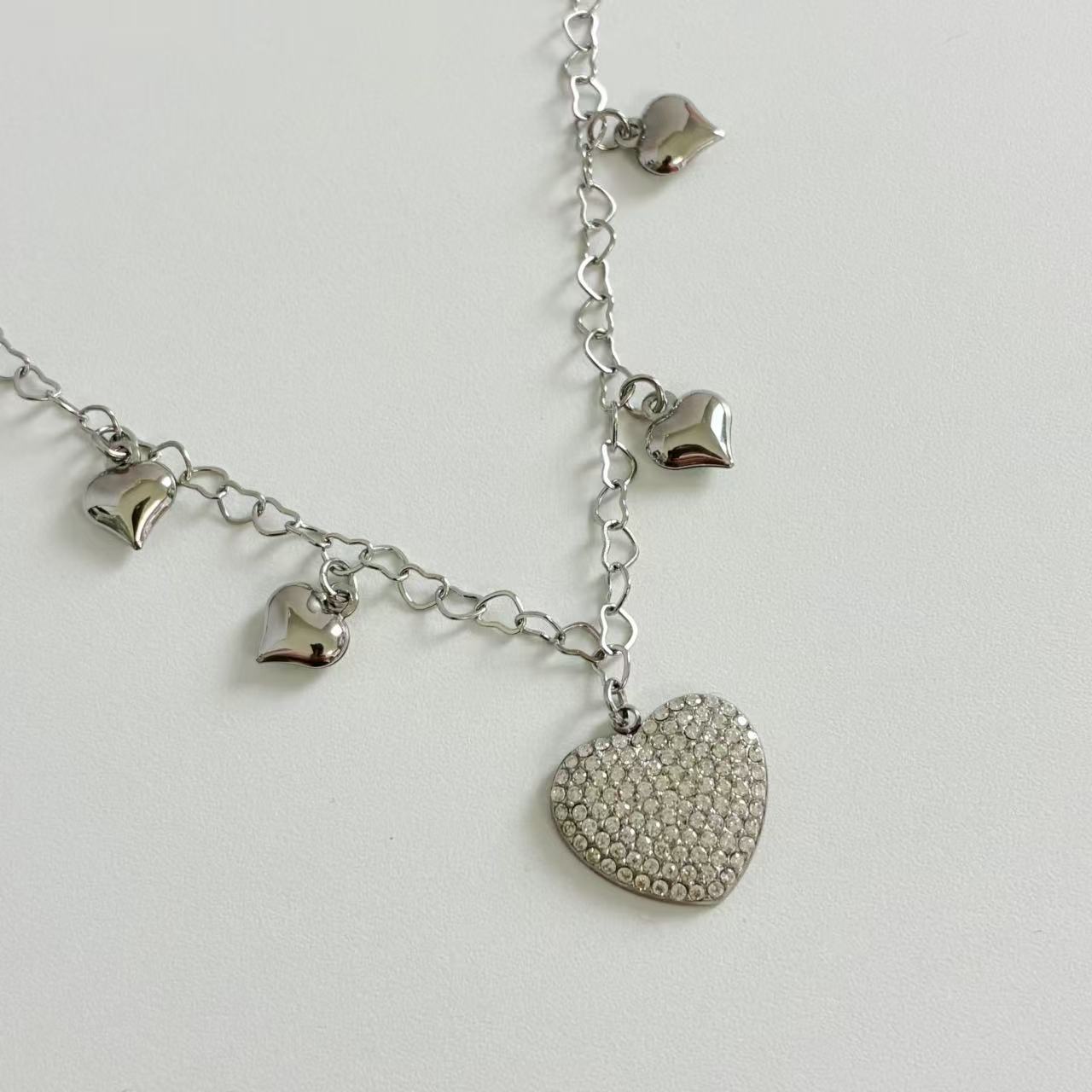 ((C367)Collana con pendente cuore scintillante