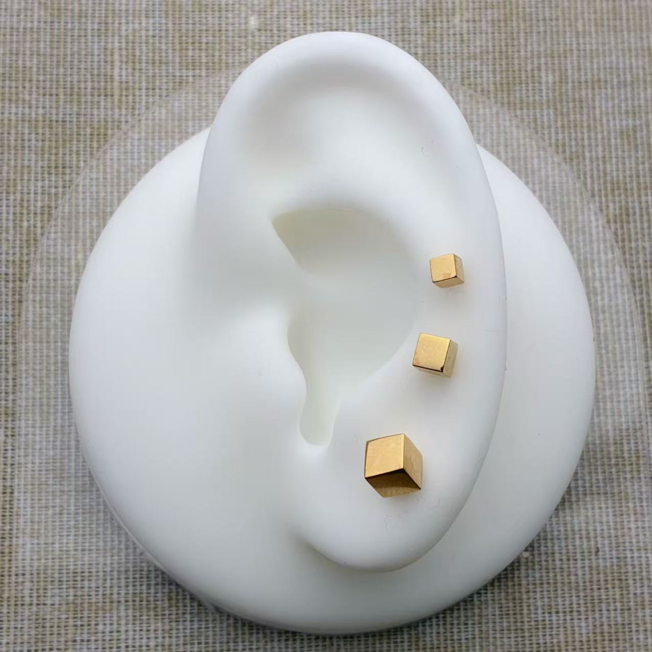 (O171)Set 3 orecchini cubetti