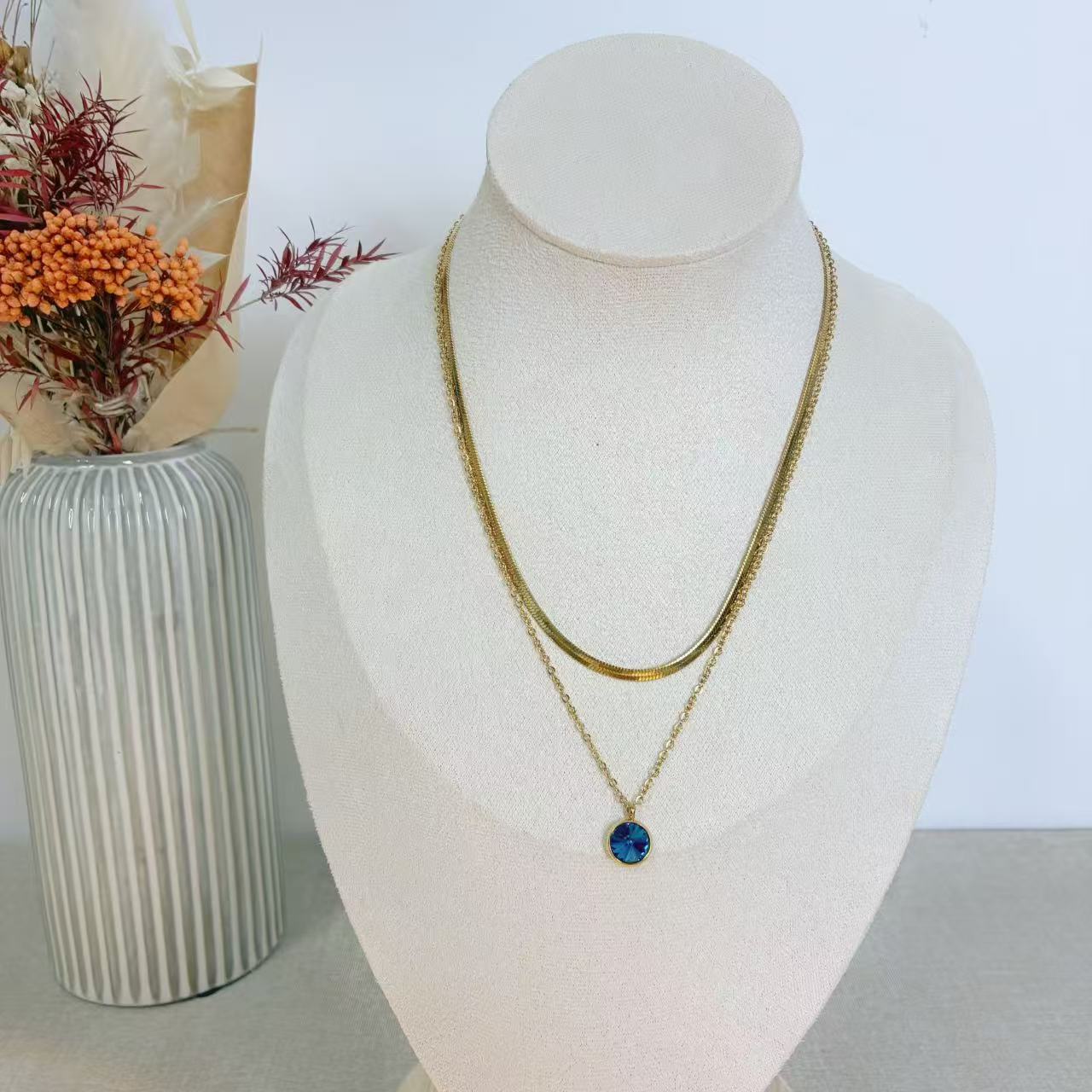 COLLANA DOPPIA SNACK E PUNTO LUCE COLORATO IN ACCIAIO INOX