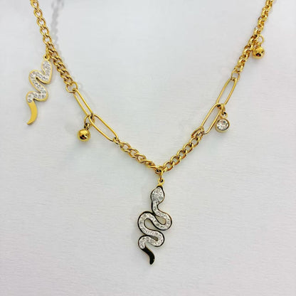 Collana “Serpente di Charme” – Forza e Fascino Contemporaneo