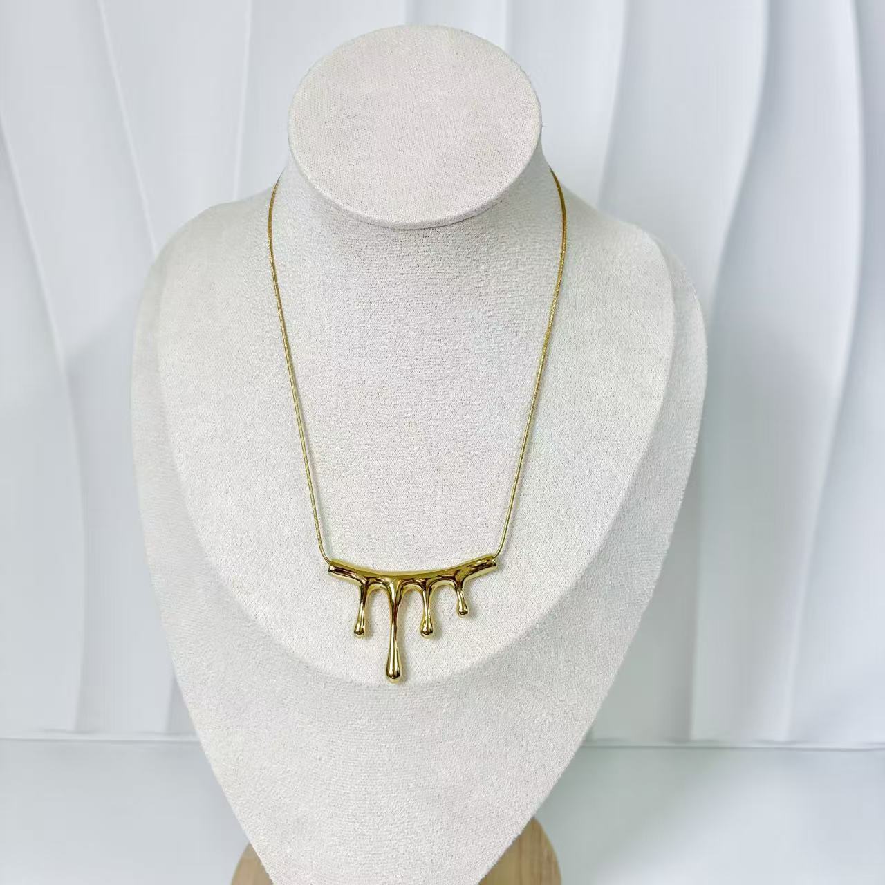 (C249)Collana con ciondolo punto luce in acciaio inox