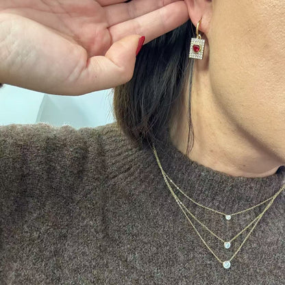 Orecchini Pendenti con Cuore – Eleganza Luminescente