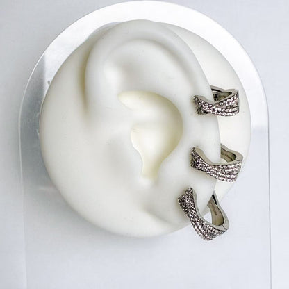 Set 3 Orecchini “Trio Brillante” – 3 Misure, 1 Stile Perfetto