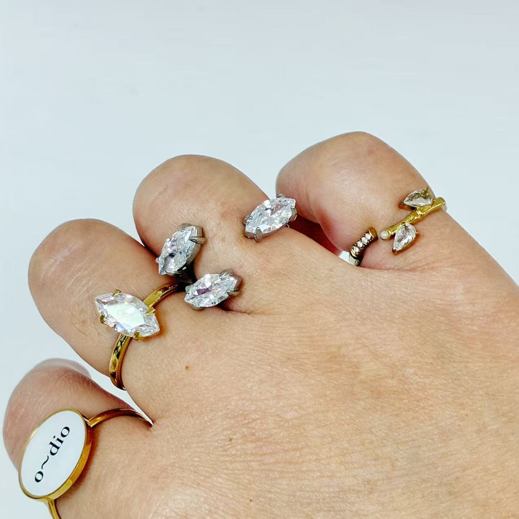 Anello aperto “Tris di Luce” | regolabile | in acciaio inox