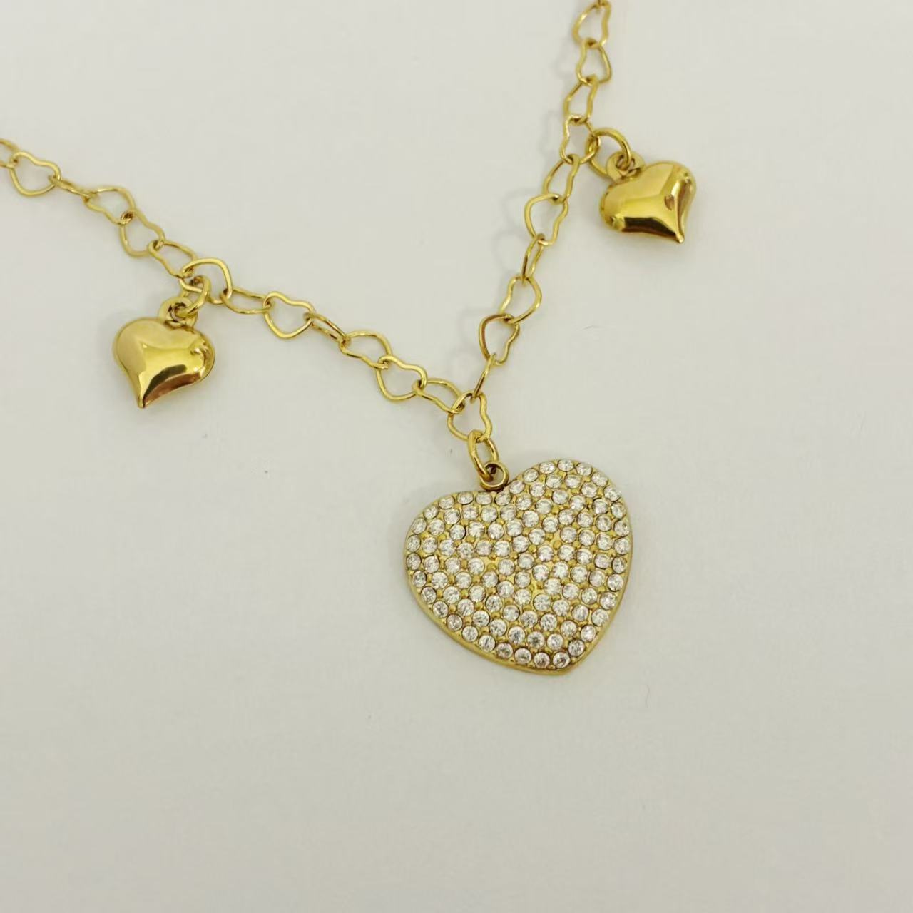 ((C367)Collana con pendente cuore scintillante